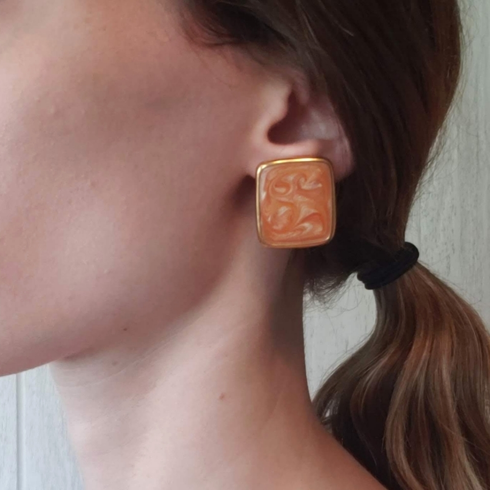 Vintage Peach Orange Swirl Enamel Retro Clip On Earrings Monet